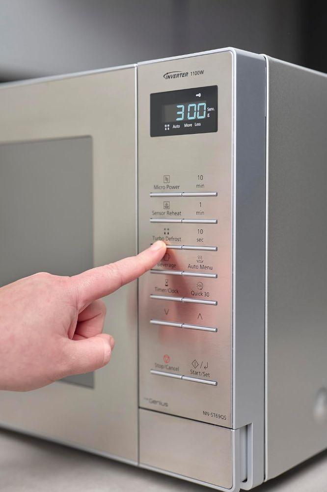 Refurbished Panasonic NN-ST69QS 32L 1100W Inverter Microwave - Reebelo Ireland