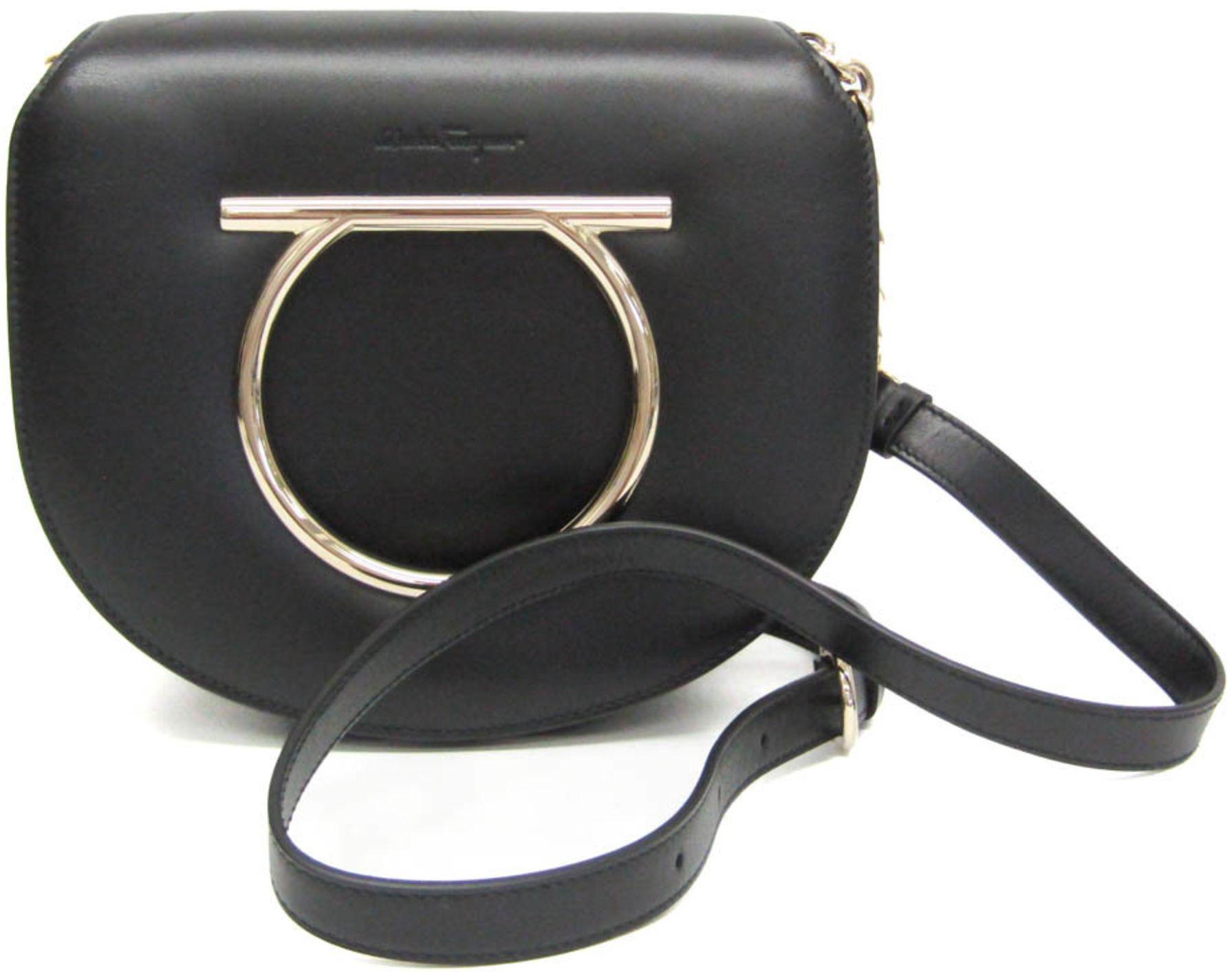 Refurbished Salvatore Ferragamo Gancini Leather Handbag Shoulder Bag - Reebelo Ireland